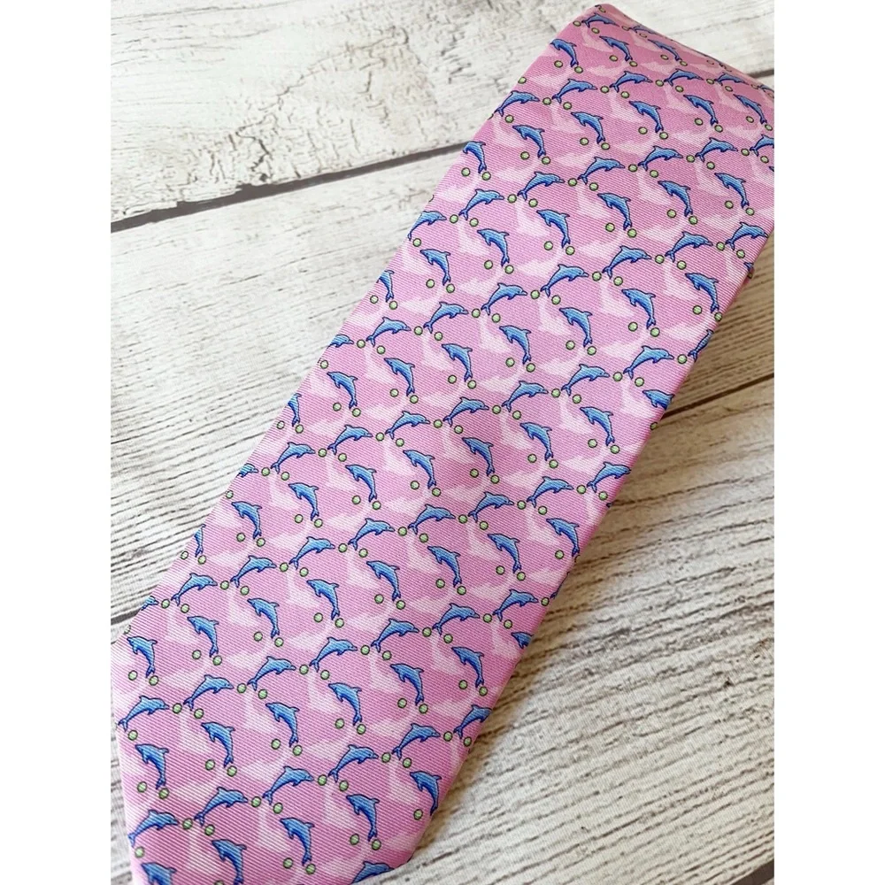 Brooks Brothers pink dolphin preppy print silk tie